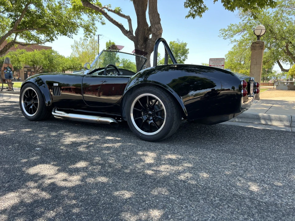 Shelby Cobra Replica - Image 16 of 31