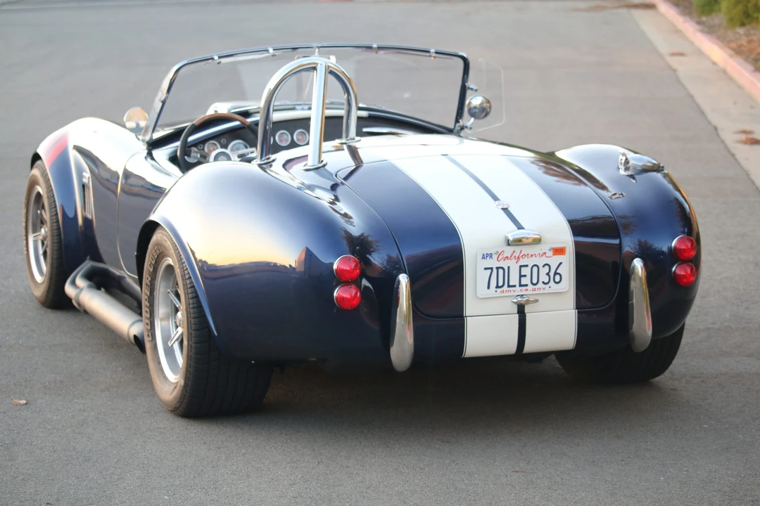 Shelby Cobra Replica - Image 25 of 31