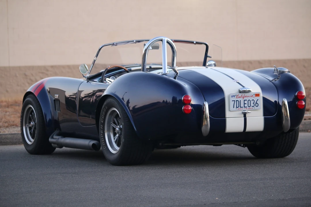 Shelby Cobra Replica - Image 24 of 31