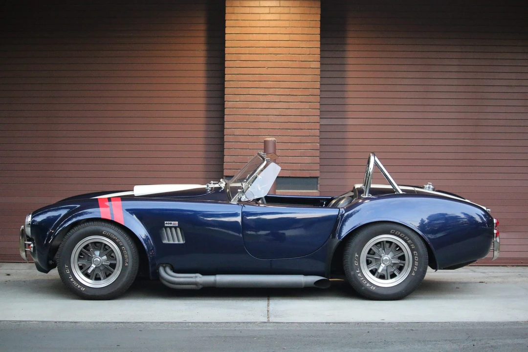 Shelby Cobra Replica - Image 7 of 31