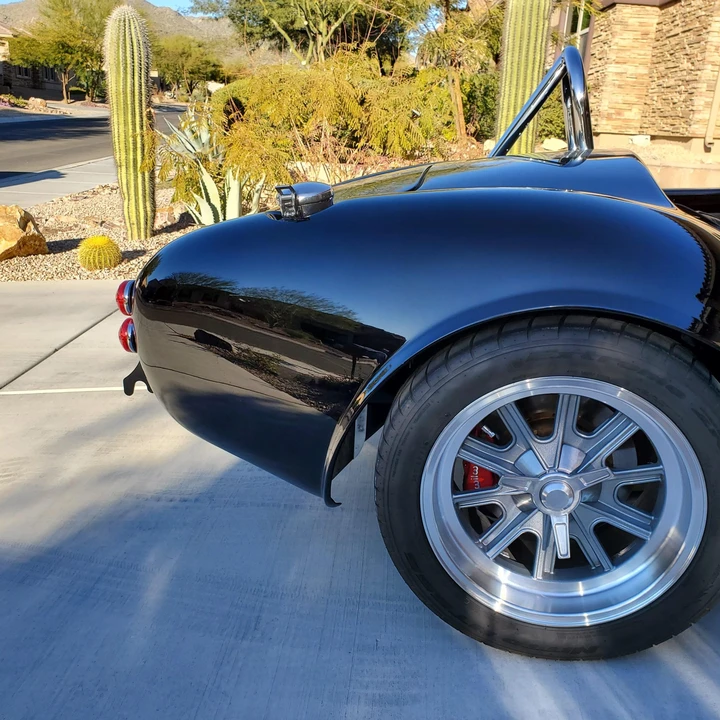 Shelby Cobra Replica - Image 24 of 31