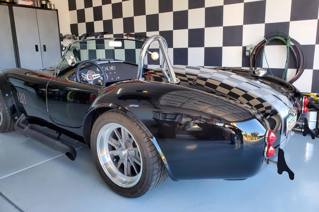 Shelby Cobra Replica - Image 7 of 31