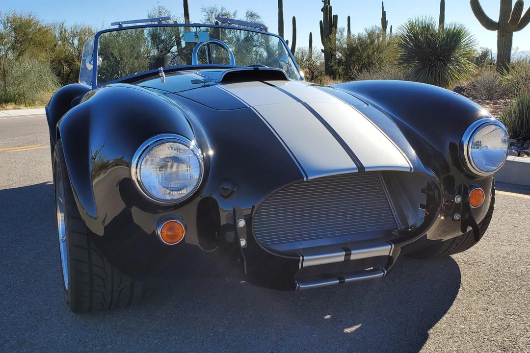 Shelby Cobra Replica - Image 2 of 31