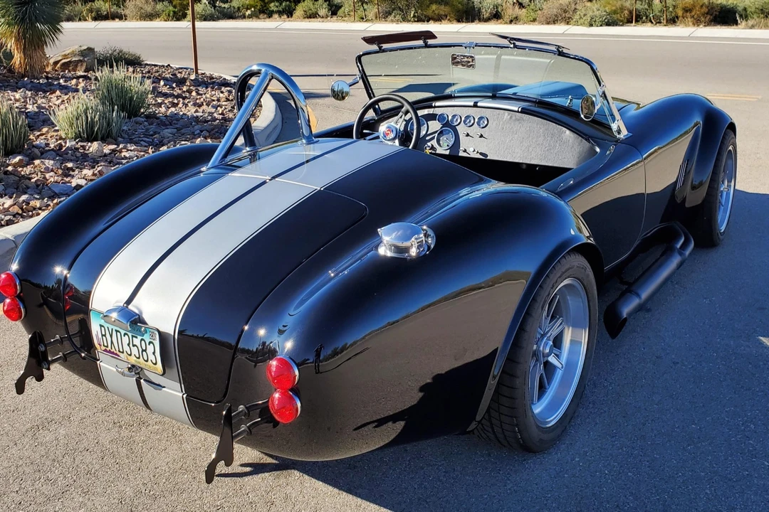 Shelby Cobra Replica - Image 3 of 31