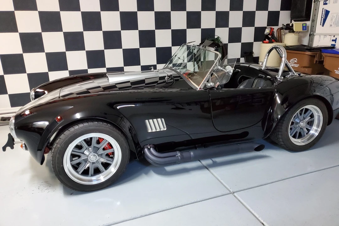 Shelby Cobra Replica - Image 11 of 31