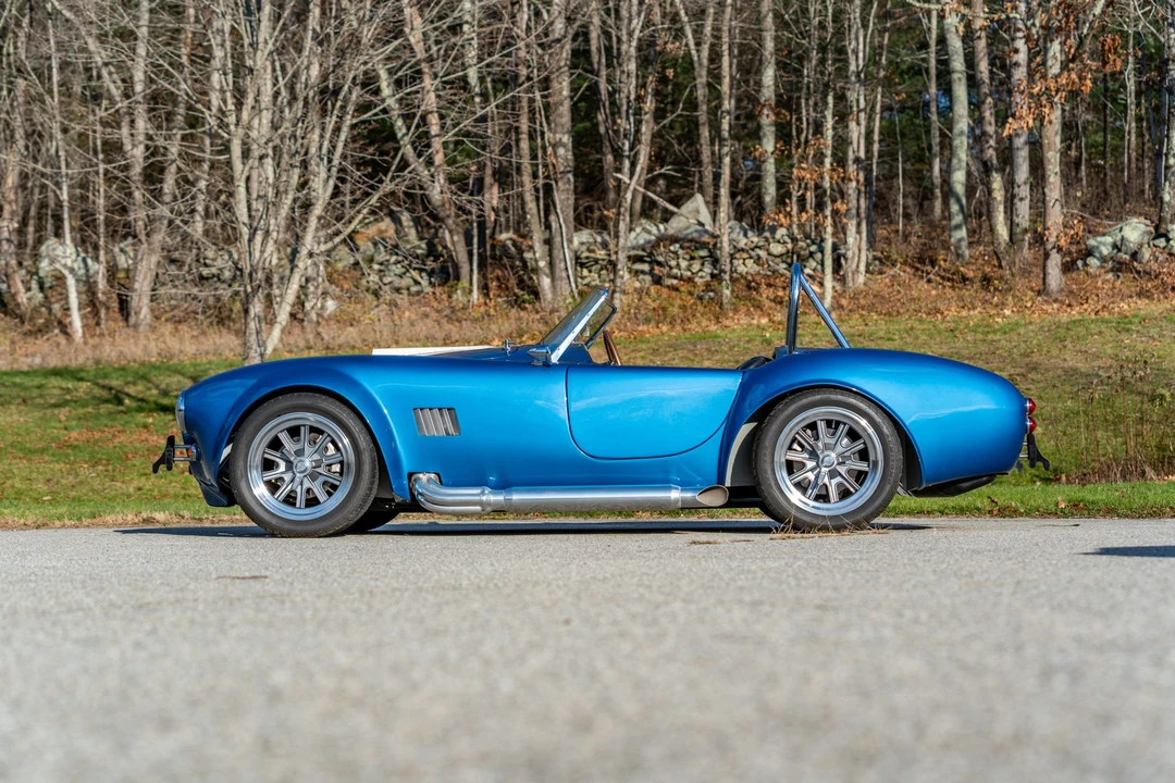 Shelby Cobra Replica - Image 3 of 31