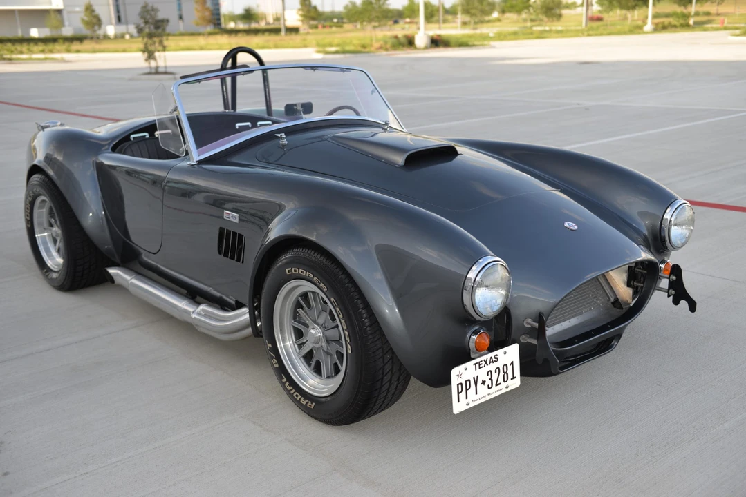 Shelby Cobra Replica - Image 3 of 31