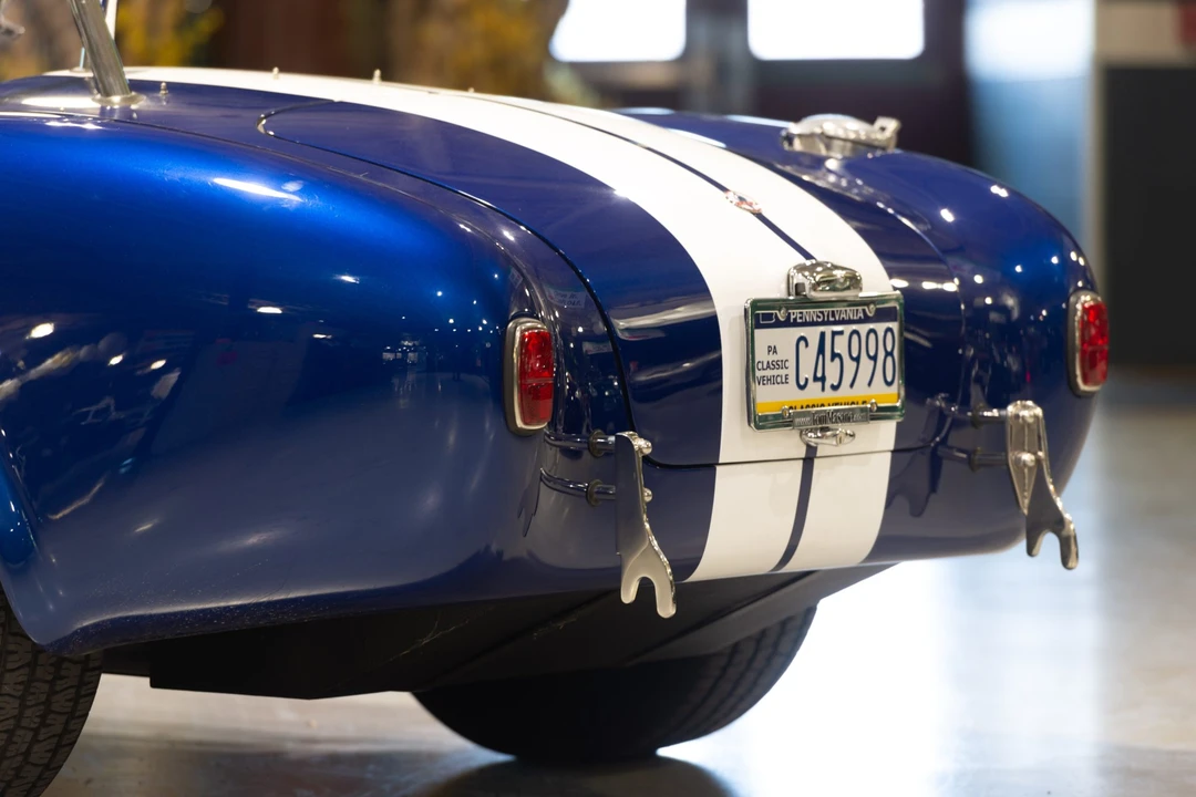 Shelby Cobra Replica - Image 14 of 31