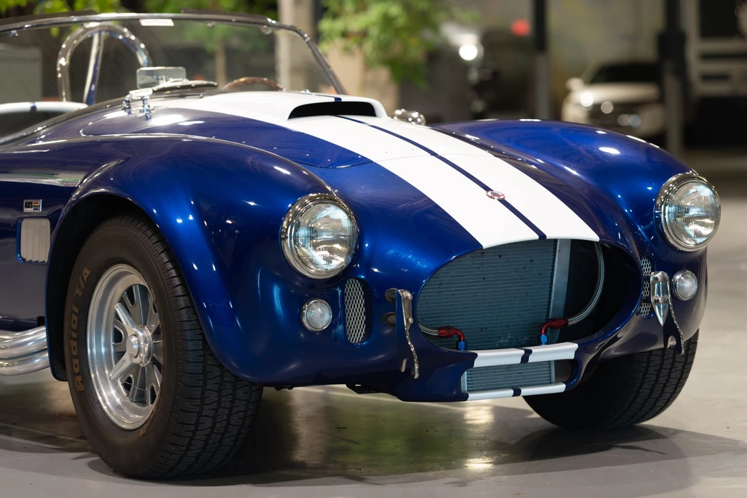 Shelby Cobra Replica - Image 17 of 31