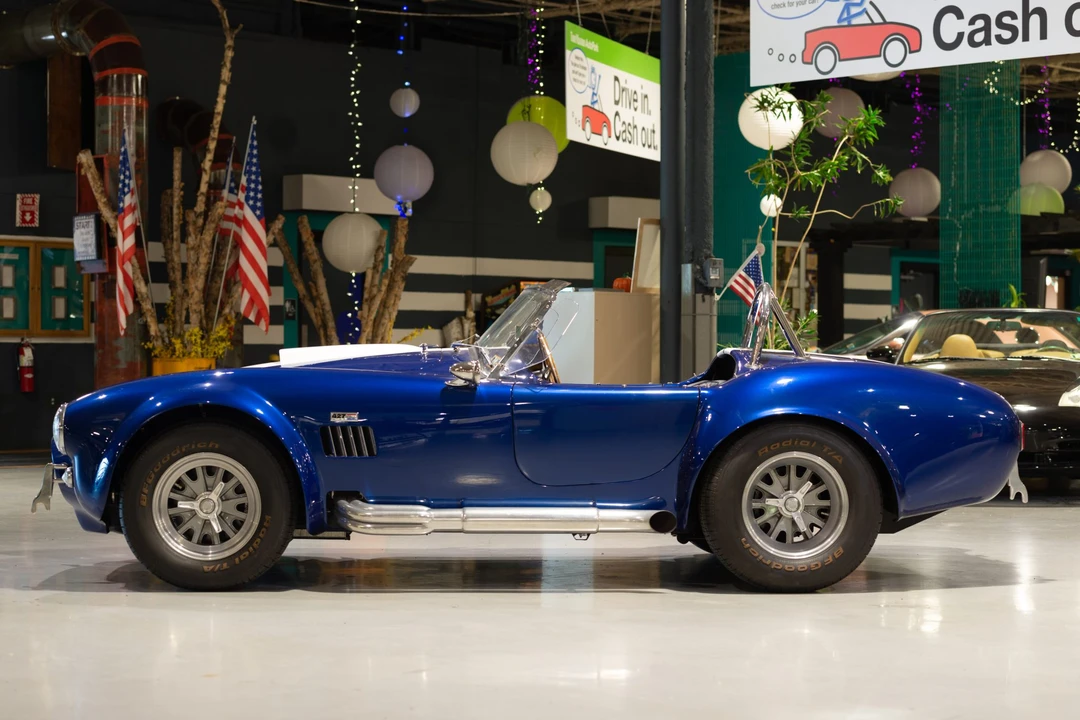 Shelby Cobra Replica - Image 7 of 31