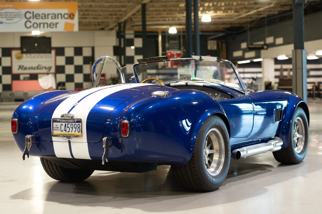 Shelby Cobra Replica - Image 4 of 31