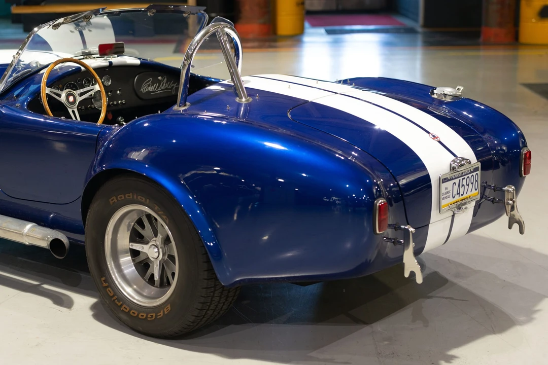 Shelby Cobra Replica - Image 13 of 31