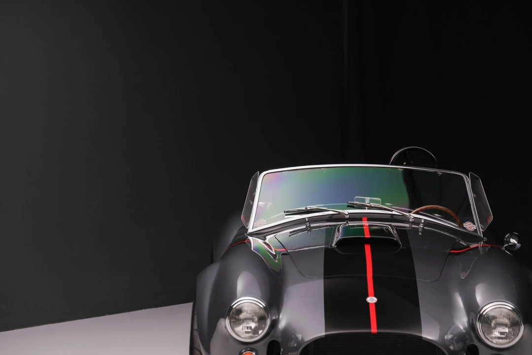 Shelby Cobra Replica - Image 15 of 31