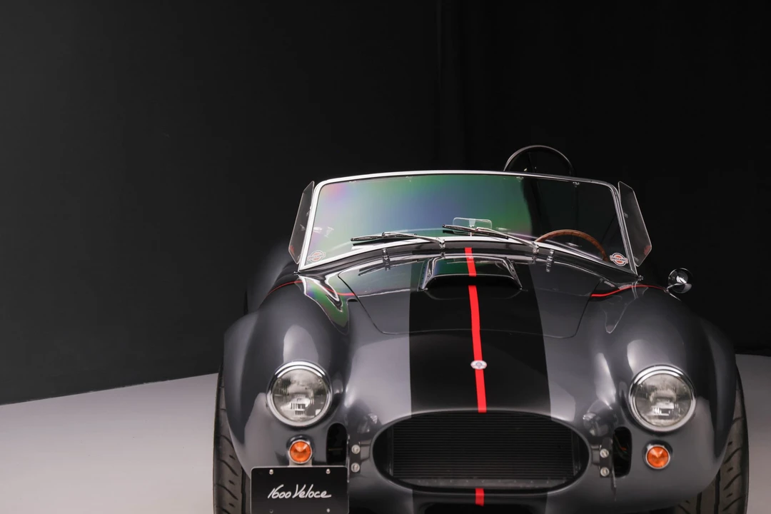 Shelby Cobra Replica - Image 14 of 31