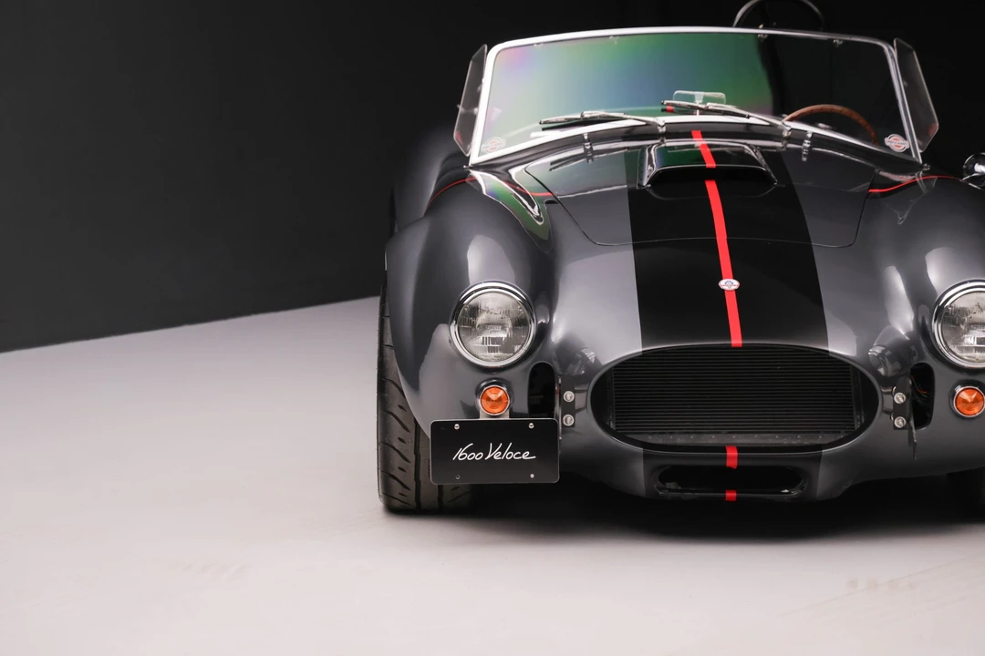 Shelby Cobra Replica - Image 13 of 31