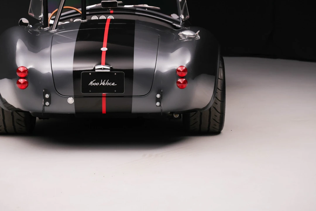 Shelby Cobra Replica - Image 26 of 31