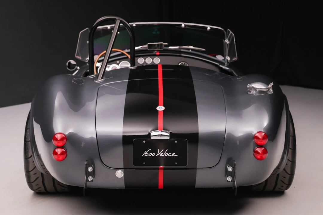 Shelby Cobra Replica - Image 28 of 31