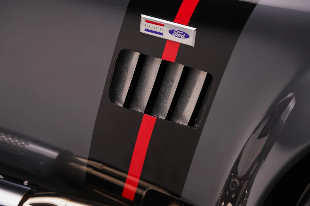 Shelby Cobra Replica - Image 17 of 31