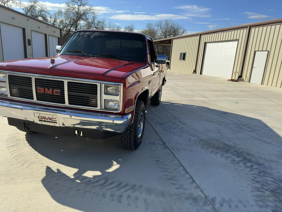 1987 GMC C/K 3rd Gen - Image 2 of 31