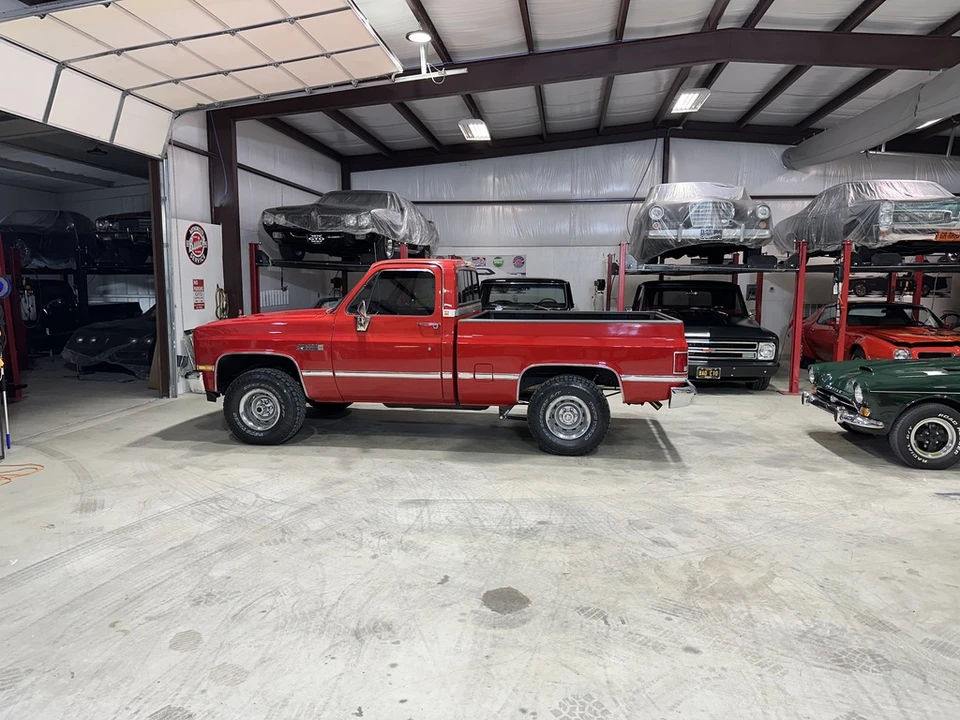 1987 GMC C/K 3rd Gen - Image 9 of 31