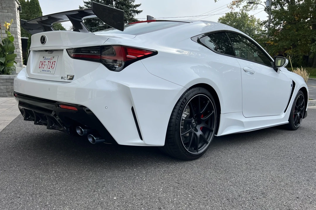 2021 Lexus RC F - Image 21 of 31