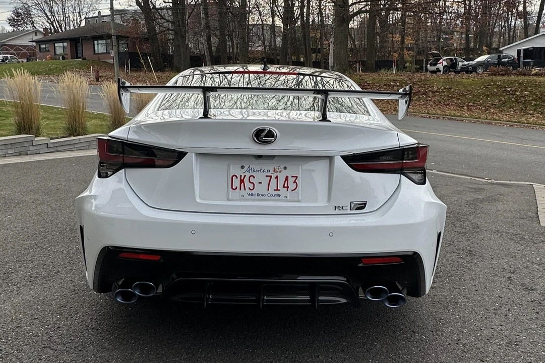 2021 Lexus RC F - Image 9 of 31