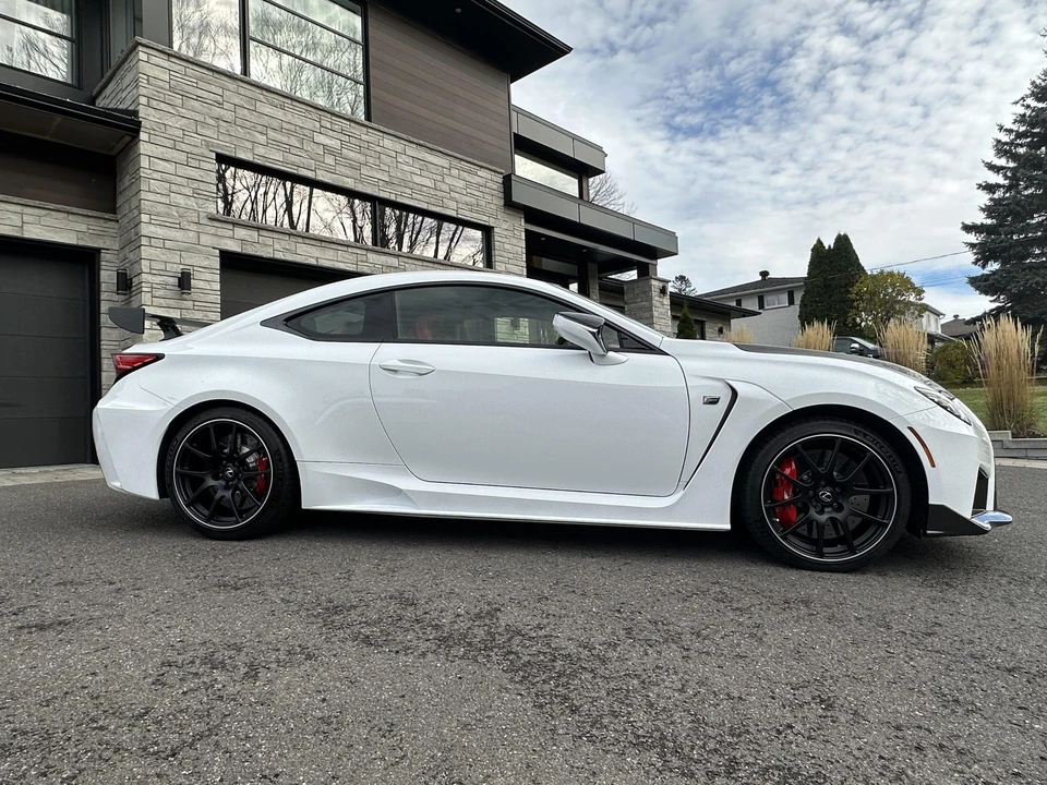 2021 Lexus RC F - Image 12 of 31