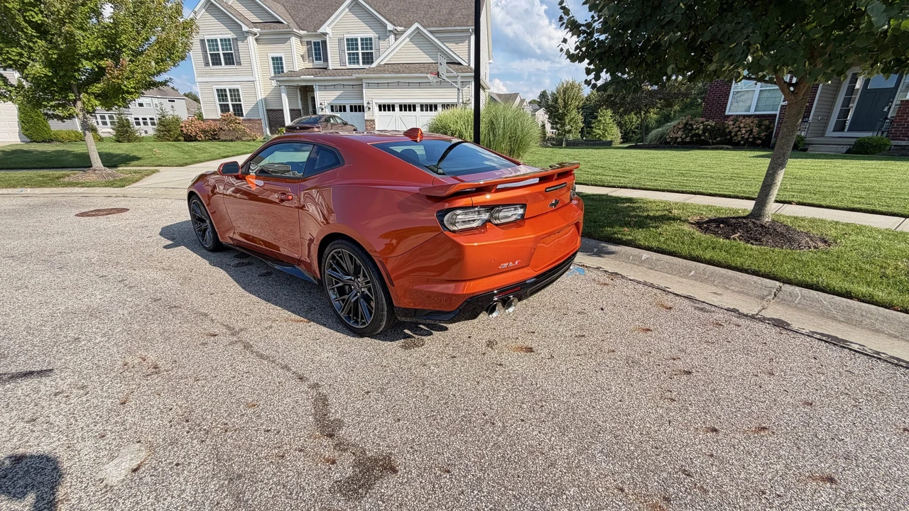 2024 Chevrolet Camaro ZL1 6th Gen - Image 8 of 31