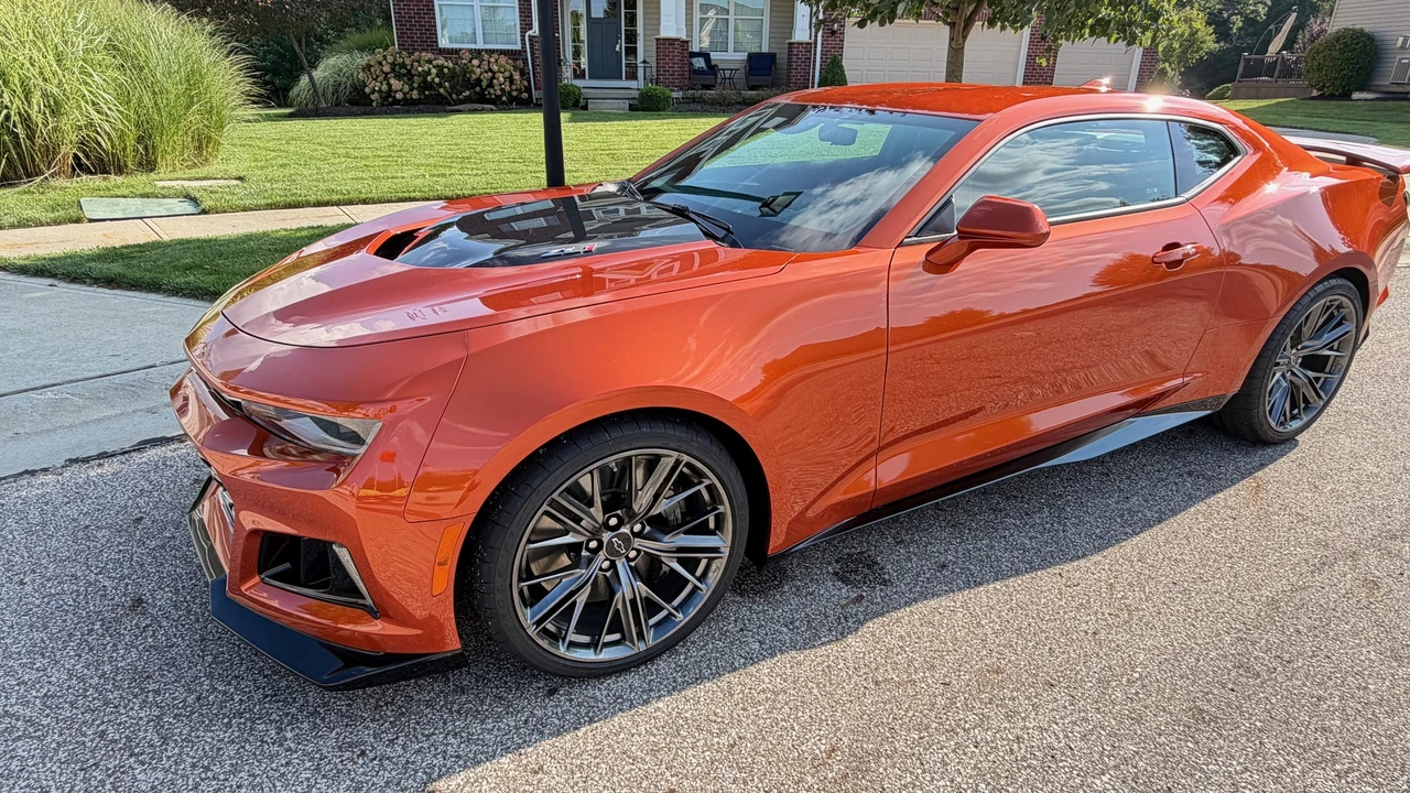 2024 Chevrolet Camaro ZL1 6th Gen - Image 6 of 31