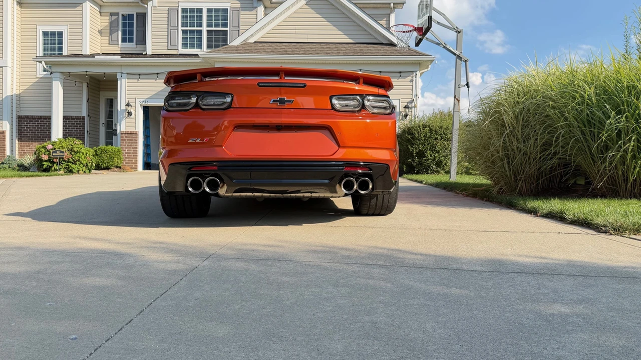 2024 Chevrolet Camaro ZL1 6th Gen - Image 13 of 31