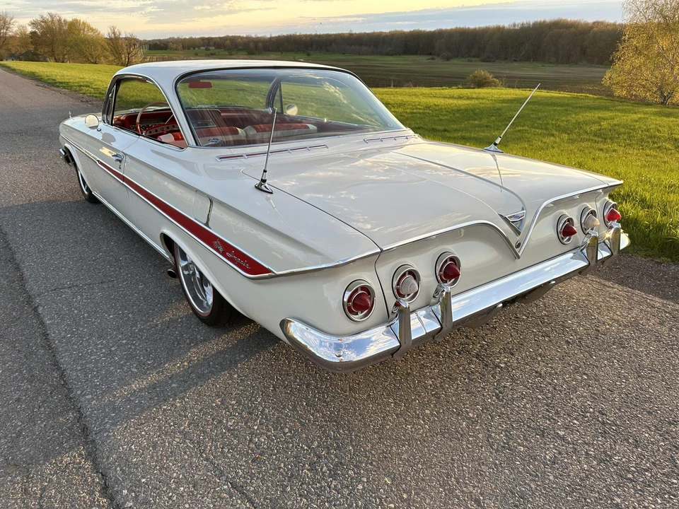1961 Chevrolet Impala 3rd Gen - Image 29 of 31