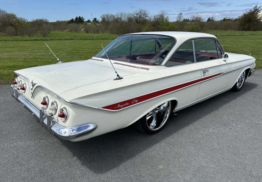 1961 Chevrolet Impala 3rd Gen - Image 13 of 31