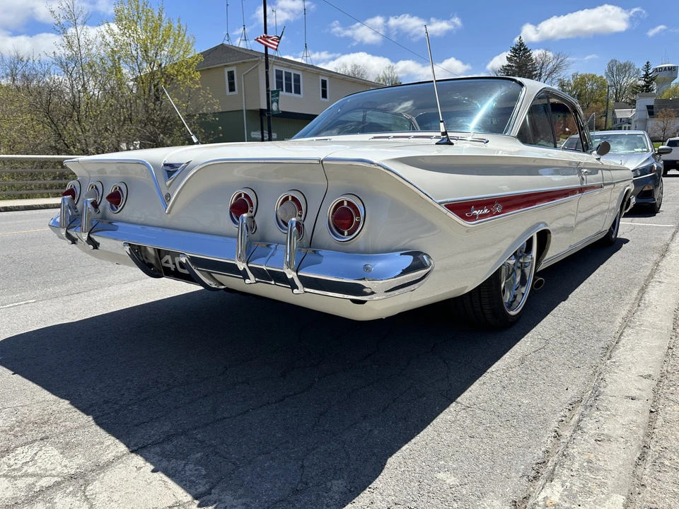 1961 Chevrolet Impala 3rd Gen - Image 17 of 31