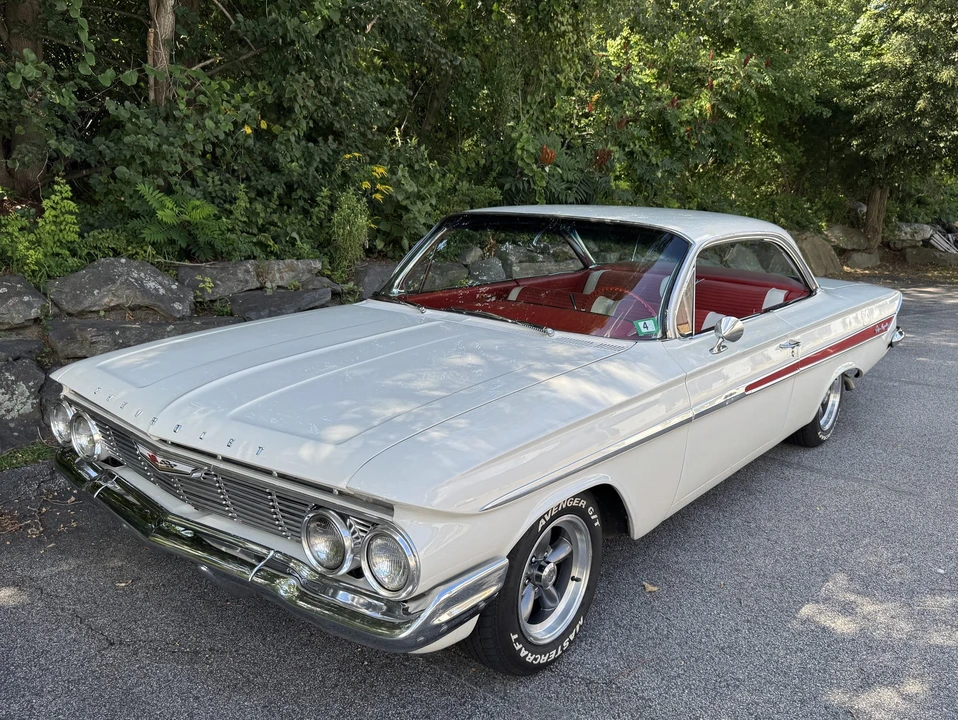 1961 Chevrolet Impala SS 3rd Gen - Image 5 of 31