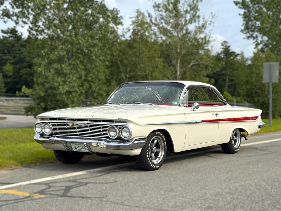 1961 Chevrolet Impala SS 3rd Gen - Image 2 of 31