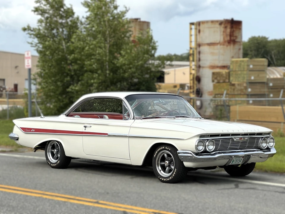 1961 Chevrolet Impala SS 3rd Gen - Image 16 of 31