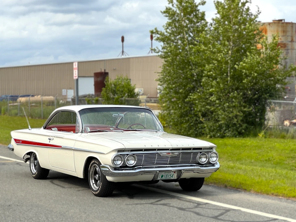 1961 Chevrolet Impala SS 3rd Gen - Image 14 of 31