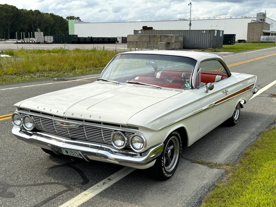 1961 Chevrolet Impala SS 3rd Gen - Image 8 of 31