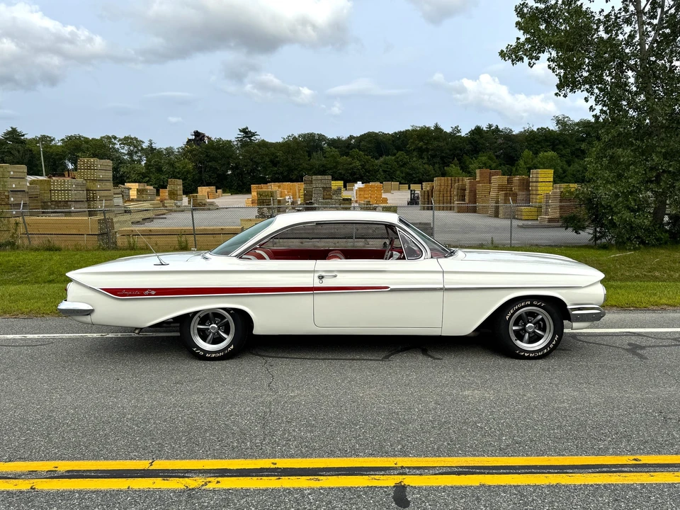 1961 Chevrolet Impala SS 3rd Gen - Image 20 of 31