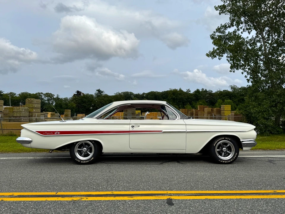 1961 Chevrolet Impala SS 3rd Gen - Image 21 of 31