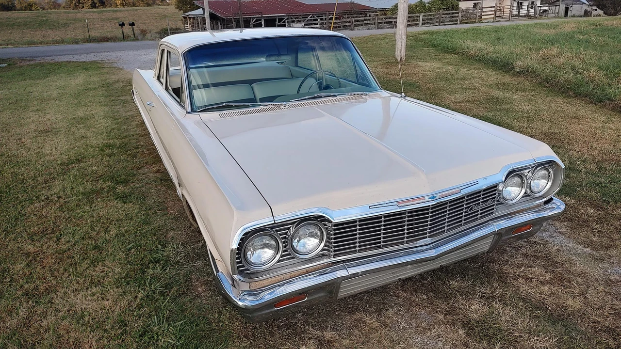 1964 Chevrolet Biscayne - Image 9 of 31