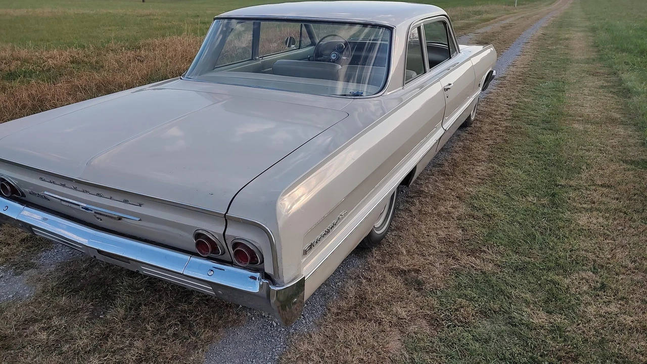 1964 Chevrolet Biscayne - Image 19 of 31