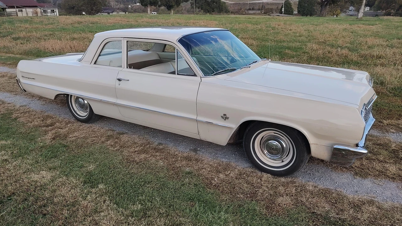 1964 Chevrolet Biscayne - Image 11 of 31
