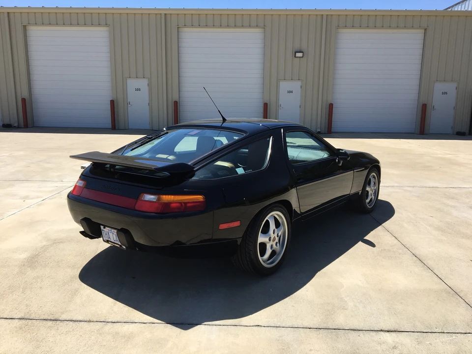 1994 Porsche 928 GTS - Image 12 of 31