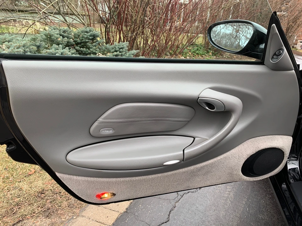 2002 Porsche 996 Carrera - Image 29 of 31