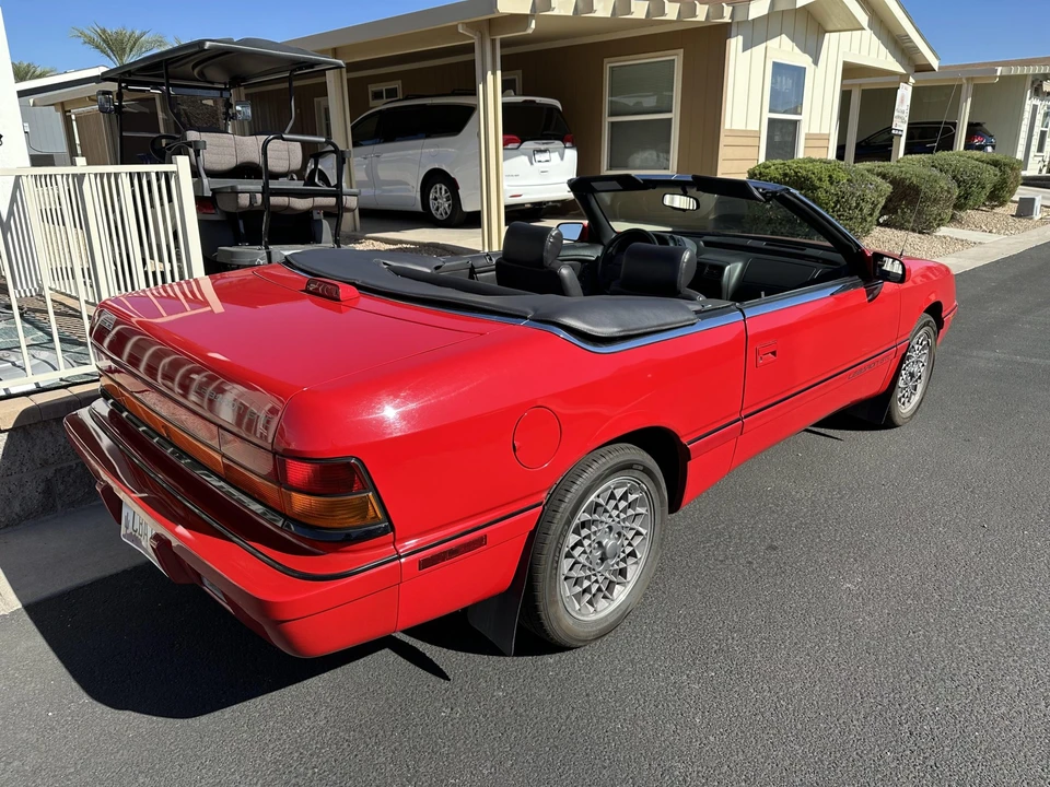 1994 Chrysler LeBaron - Image 9 of 31