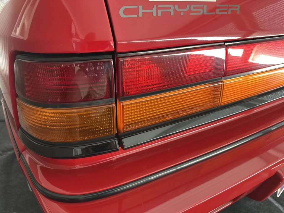 1994 Chrysler LeBaron - Image 20 of 31