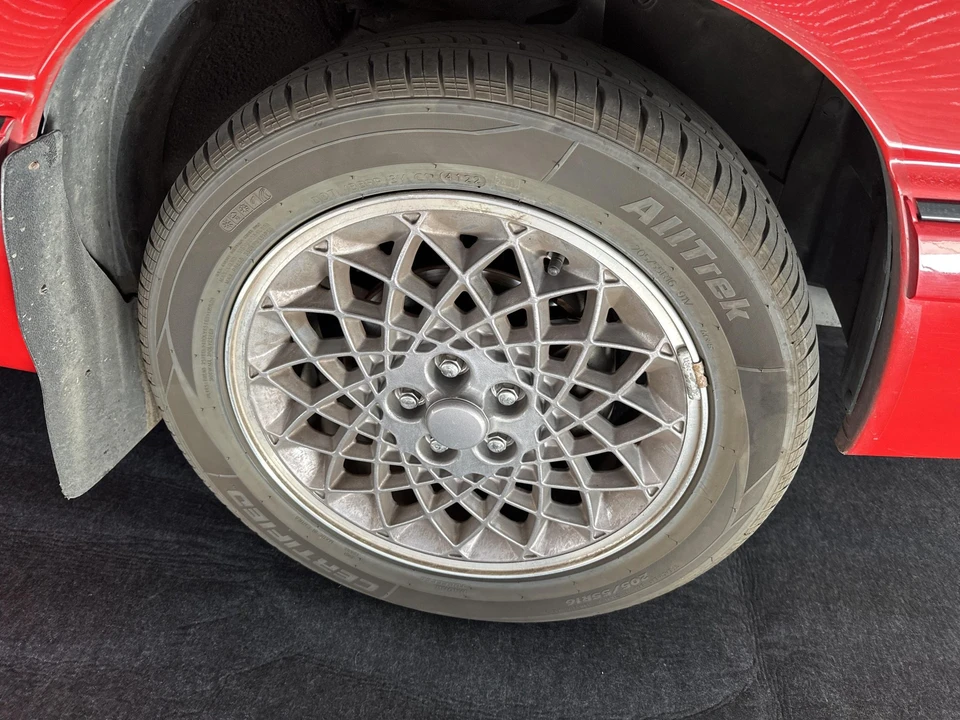 1994 Chrysler LeBaron - Image 29 of 31
