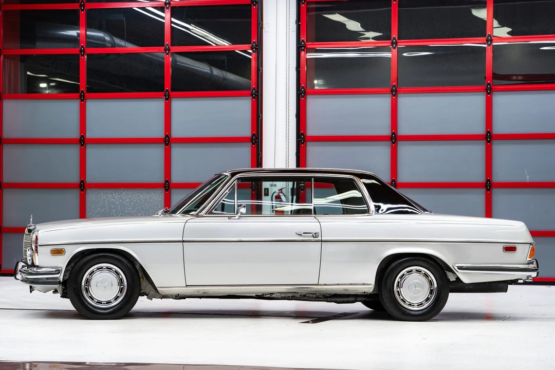 1972 Mercedes-Benz W114 & W115 - Image 11 of 31