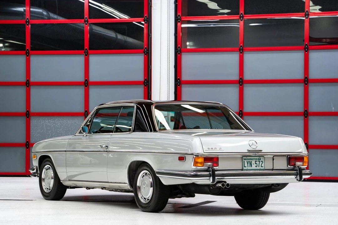 1972 Mercedes-Benz W114 & W115 - Image 10 of 31